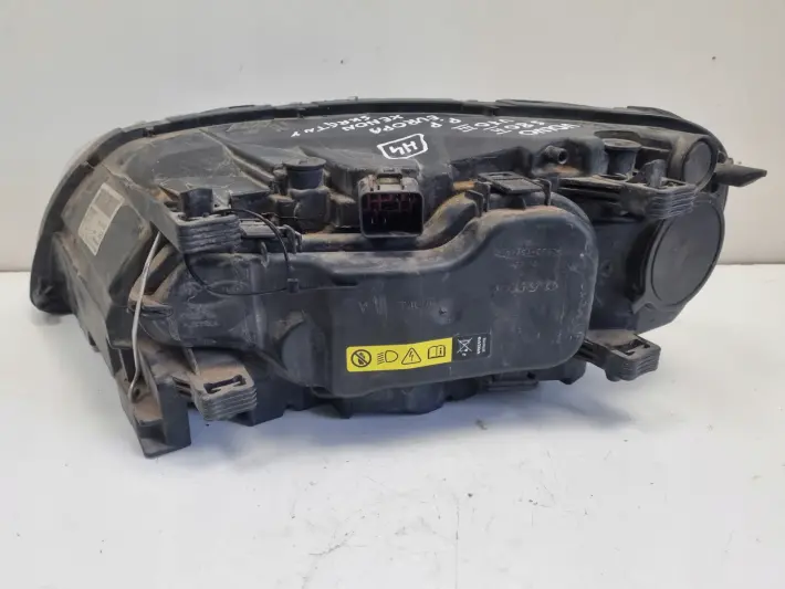 Volvo S80 II V70 III 06-16r PRZEDNIA LAMPA PRAWA PRAWY PRZÓD skręt 31283916