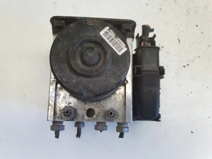 Ford Fiesta MK7 1.4 TDCI POMPA ABS hamulcowa 8V51-2M110-AD