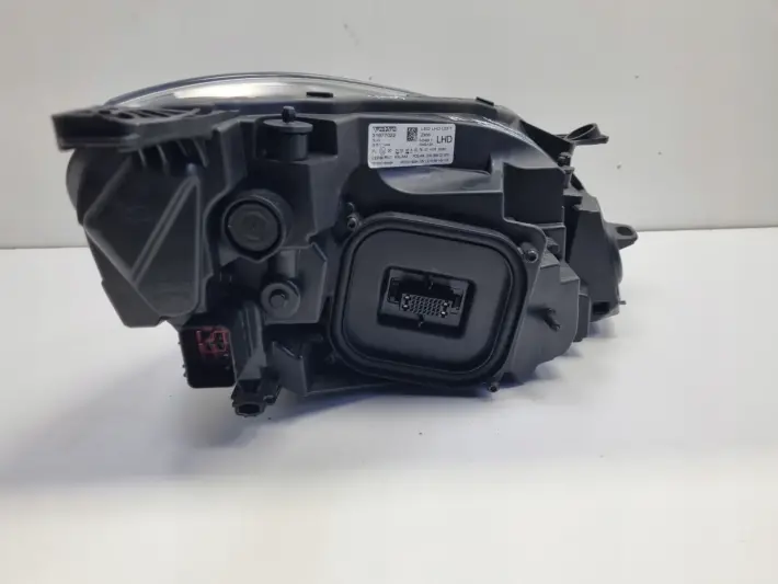 Volvo V40 LIFT PRZEDNIA LAMPA LEWA lewy przód FULL LED EUROPA 31677022