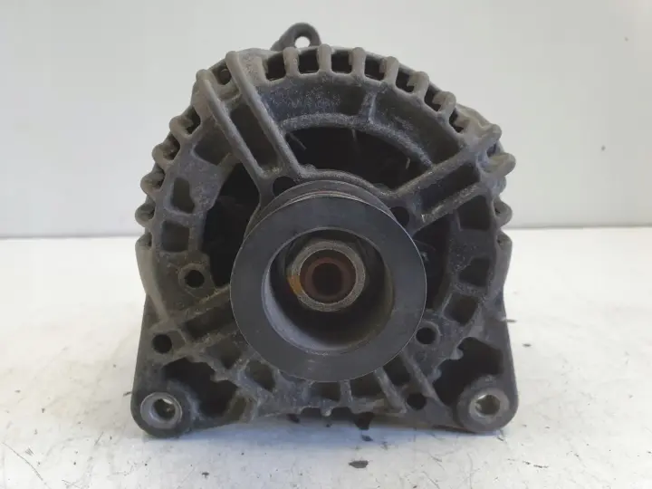 Renault Scenic III 1.9 DCI ALTERNATOR Bosch 0124525151 150A