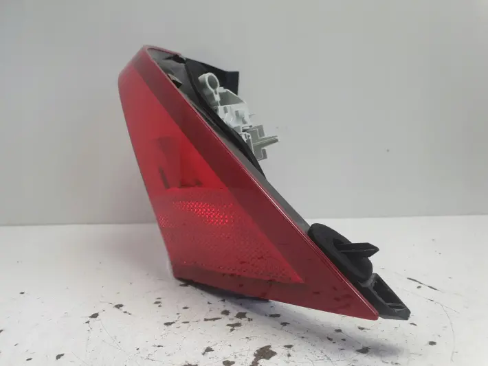 Volvo S60 II 10-13r TYLNIA TYLNA LAMPA PRAWA prawy tył ŁADNA 30796268