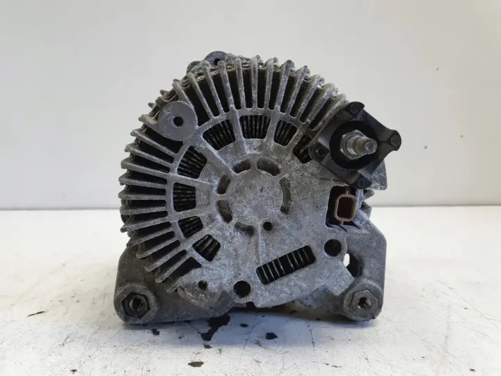 Renault Megane III Scenic III 1.5 DCI ALTERNATOR 8200960533 210A