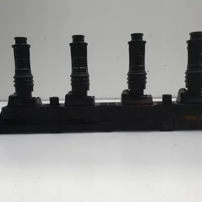 Opel Astra III H 1.4 16V CEWKA ZAPŁONOWA 0221503472