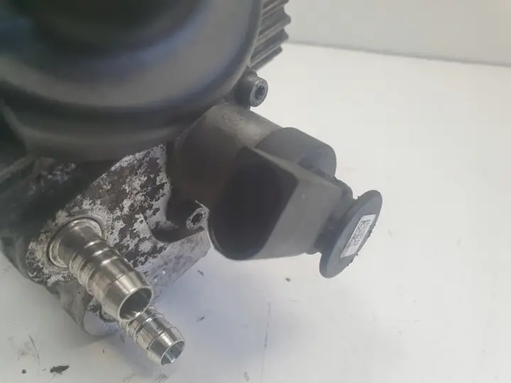 Audi A3 II 8P 2.0 TDI POMPA WTRYSKOWA paliwa 0445010507