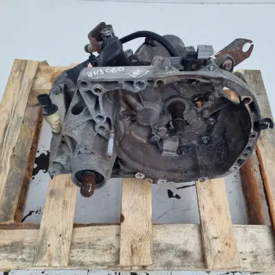 Dacia Sandero I 1.6 8V SKRZYNIA BIEGÓW JH3060 manualna MANUAL