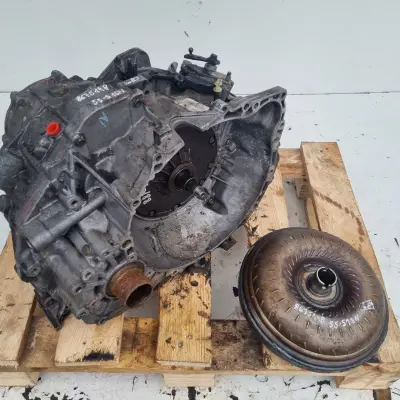 Volvo XC70 2.4 D5 AUTOMATYCZNA SKRZYNIA BIEGÓW automat 55-51SN 8675148