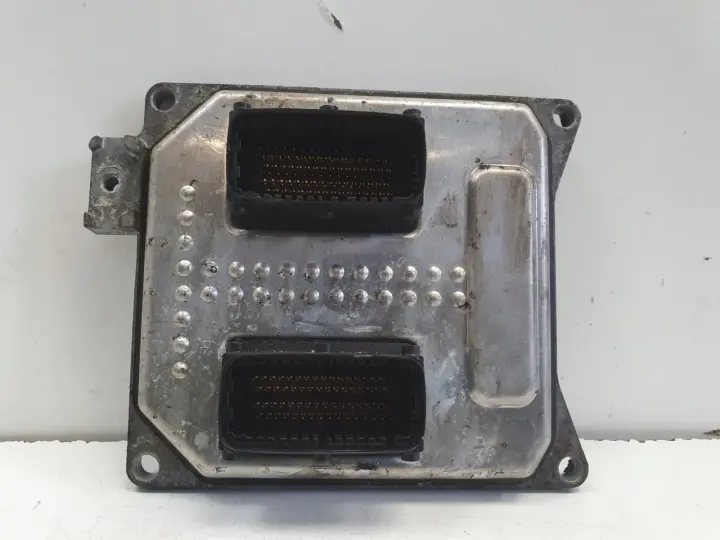Opel Astra III H 1.8 16V STEROWNIK SILNIKA komputer 55564081 FQ