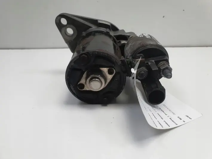 VW Passat B6 1.6 FSI ROZRUSZNIK bosch BLF