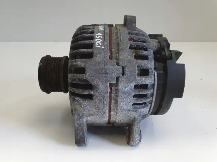 Nissan Qashqai 1.5 DCI ALTERNATOR bosch 0124525140 150A 8200728292-C