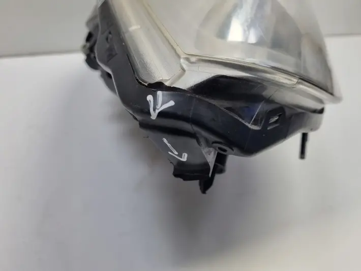 Renault Kangoo II LIFT 13-21r PRZEDNIA LAMPA PRAWA PRAWY PRZÓD 260102647R