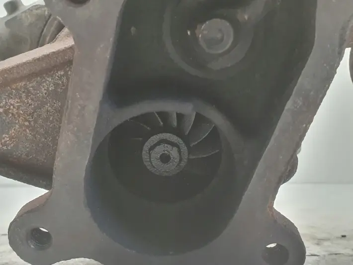 Peugeot 307 2.0 HDI TURBOSPRĘŻARKA turbo 9645247080