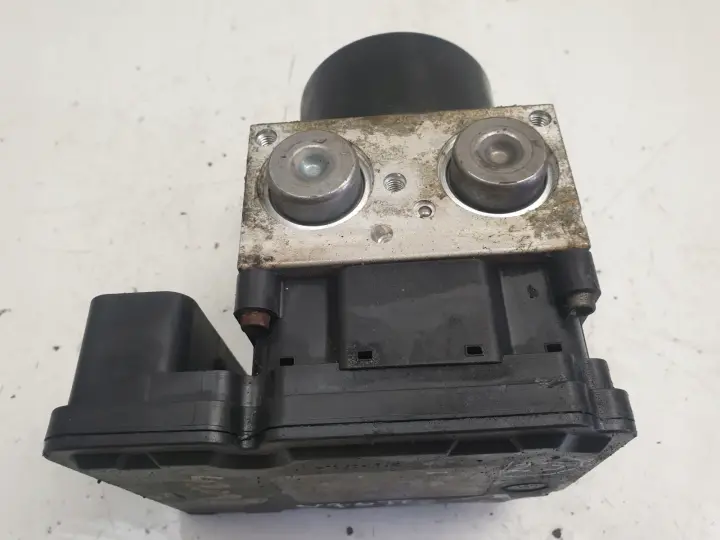 Volvo V70 II S60 I POMPA ABS hamulcowa P31261142