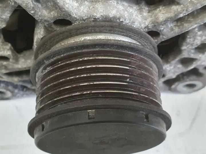 VW Polo V 1.6 TDI ALTERNATOR 06F903023F 140A bosch