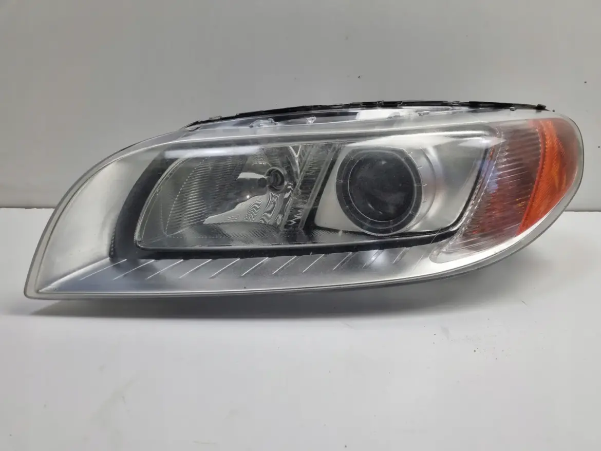 Volvo S80 II V70 III XC70 PRZEDNIA LAMPA LEWA LEWY PRZÓD XENON 31214347