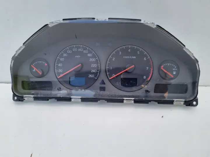 Volvo S60 I V70 II 2.4 LICZNIK ZEGARY 9499668 Europa benzyna