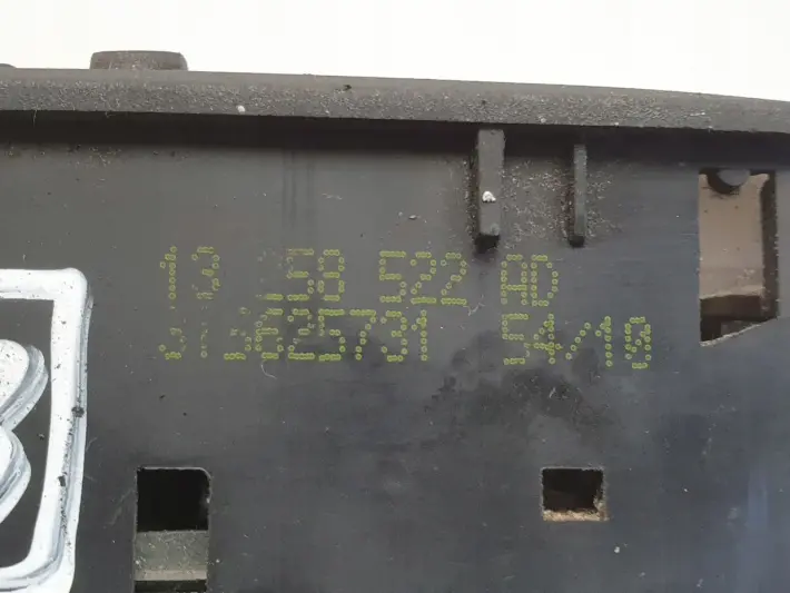 Opel Corsa D PRZEŁĄCZNIK SZYB panel lusterek 13258522AD