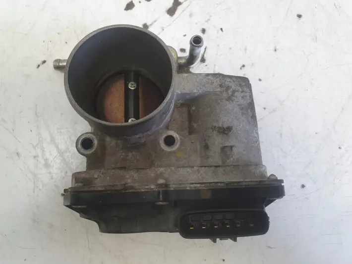 Nissan Pixo 1.0 12V PRZEPUSTNICA