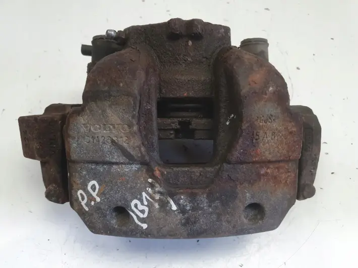 Volvo S60 II XC60 I PRZEDNI ZACISK HAMULCOWY Prawy przód PASAŻERA 31423312