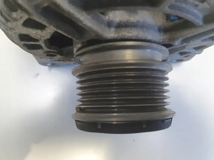 Renault Clio II 1.5 DCI ALTERNATOR Bosch