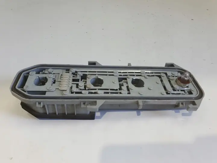 Renault Clio II lift WKŁAD TYLNEJ LAMPY Prawy tył pasażera X65PH2-REN