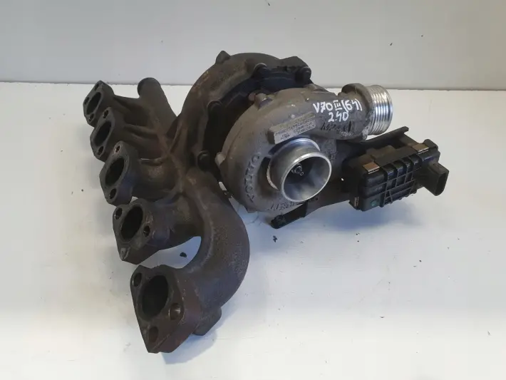 Volvo S80 II V70 III 2.4 D5 TURBOSPRĘŻARKA turbo 31219697