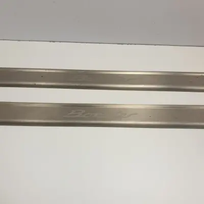 Porsche Boxster 986 LISTWY NAKŁADKI PROGOWE KOMPLE