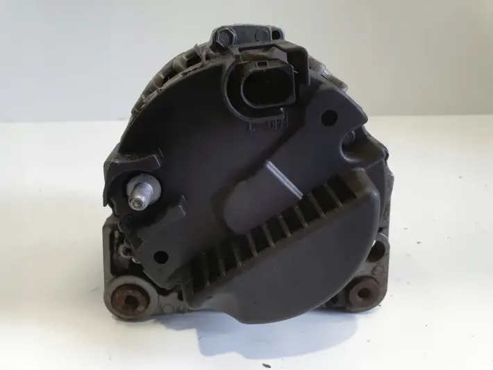 Skoda Fabia I VW Polo IV 1.2 12V ALTERNATOR valeo 03D903025J