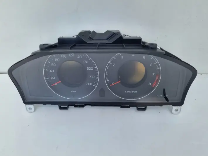 Volvo S80 II V70 III XC70 II 2.0 16V LICZNIK ZEGARY Europa 30786622AB
