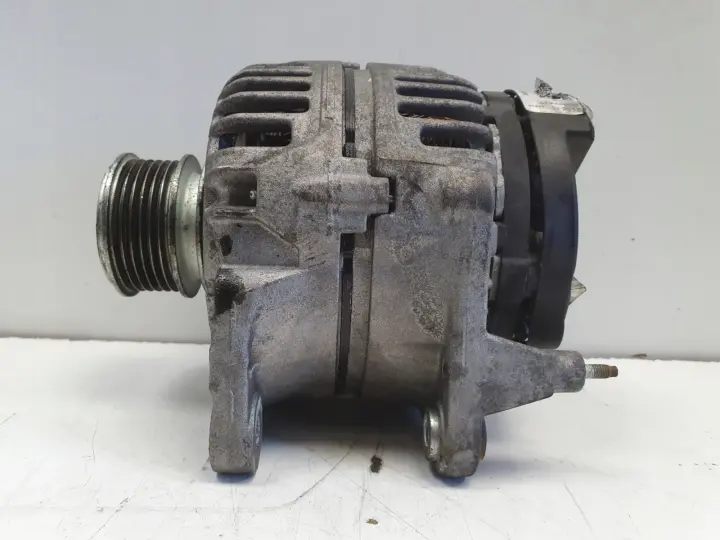 VW Polo IV 1.9 TDI ALTERNATOR 0124325001