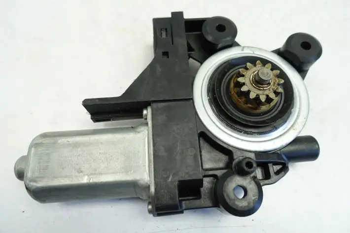 Volvo S80 II SILNICZEK PRZEDNIEJ SZYBY prawy przód