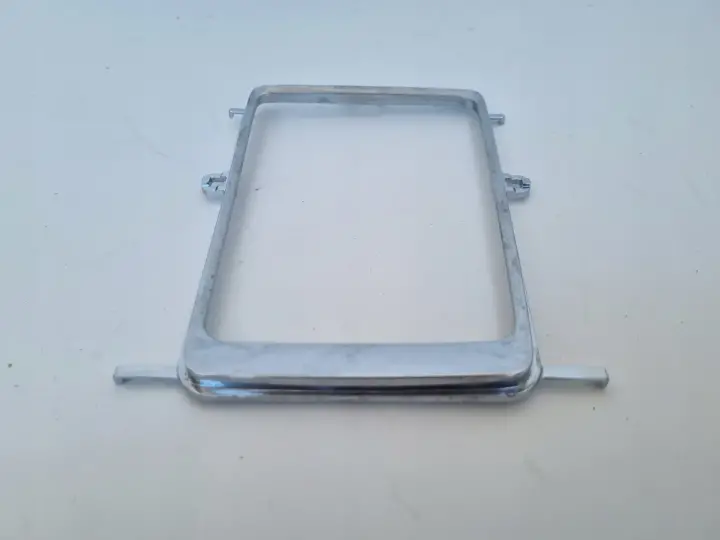Volvo S60 II V60 V40 II RAMKA RADIA Dekor 31267052