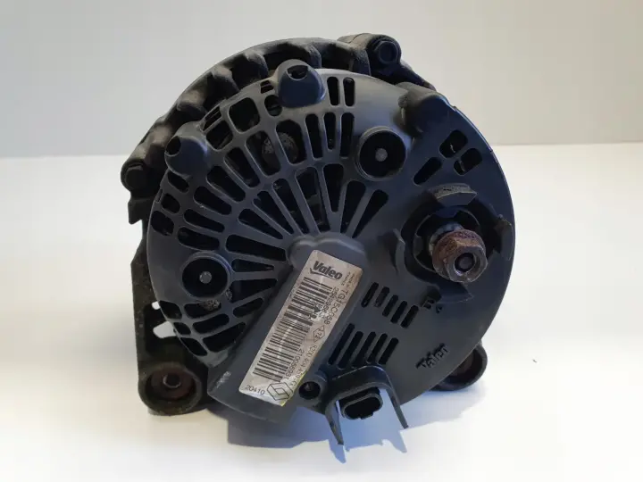Renault Trafic II 2.0 DCI ALTERNATOR valeo 8200404459