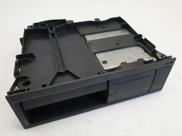 Audi A3 8P II lift MODUŁ INTERFACE 8P0035785 mmi