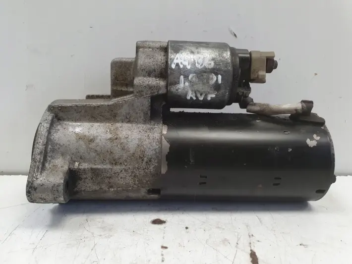 Audi A4 B6 1.9 TDI ROZRUSZNIK 0001124020 bosch