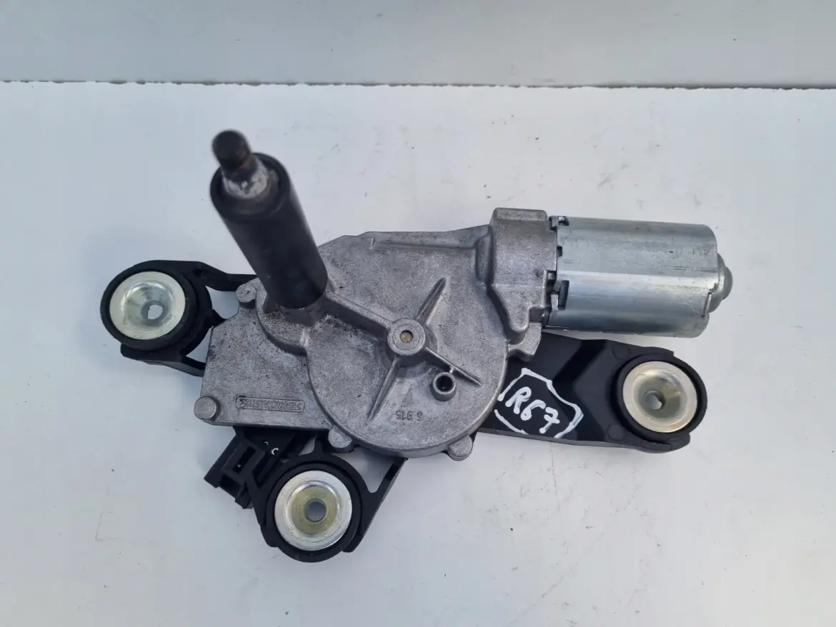 Volvo V40 II 12-16r SILNICZEK TYLNEJ WYCIERACZKI 31294492
