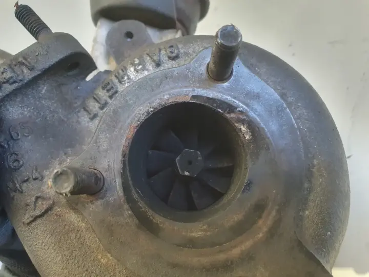 Audi A4 B5 VW Passat B5 1.9 TDI TURBOSPRĘŻARKA turbo 028145702H