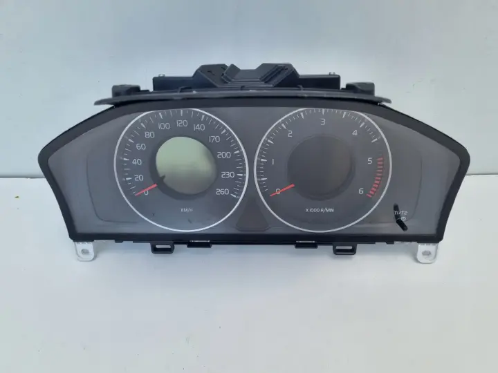 Volvo S60 II V60 I 2.0 D diesel LICZNIK ZEGARY 31343323AA Europa
