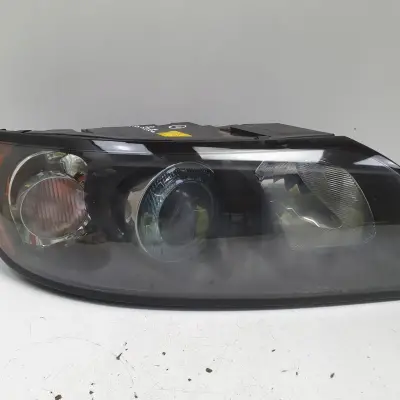 Volvo S40 II V50 XENON PRZEDNIA LAMPA PRAWA prawy przód EUROPA 30698878