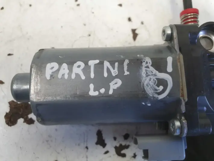 Peugeot Partner I Berlingo MECHANIZM PODNOSZENIA SZYBY lewy przód KIEROWCY