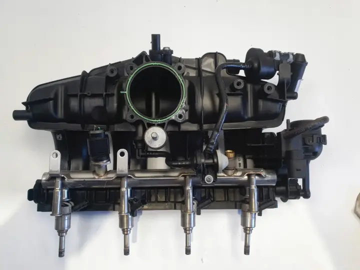 Audi A4 B8 2.0 TFSI KOLEKTOR SSĄCY 06H133185T