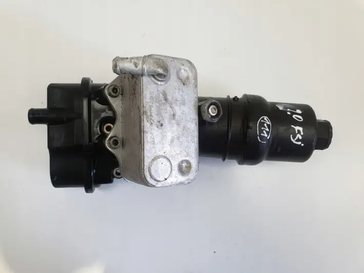Audi A3 8P II 2.0 FSI OBUDOWA FILTRA OLEJU 06D115397G