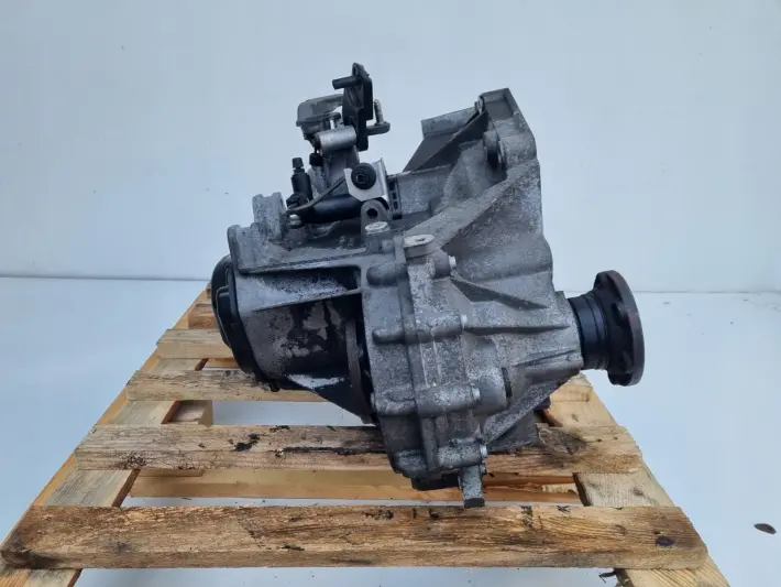 VW GOLF V 1.6 FSI MANUALNA SKRZYNIA BIEGÓW manual JHW