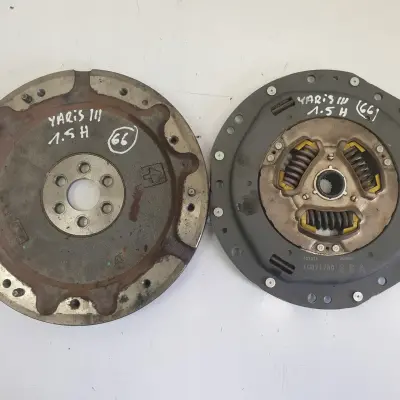 Toyota Yaris III 1.5 HYBRID SPRZĘGŁO tarcza KOŁO