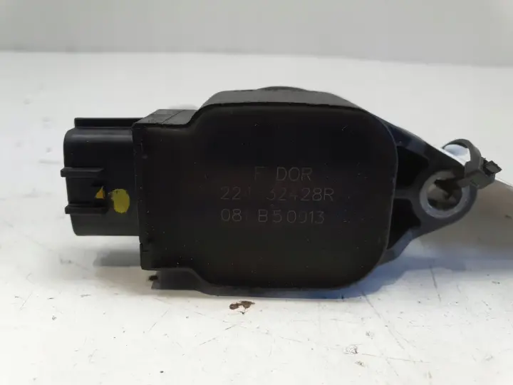 Renault Clio IV 0.9 TCe CEWKA ZAPŁONOWA 224332428R