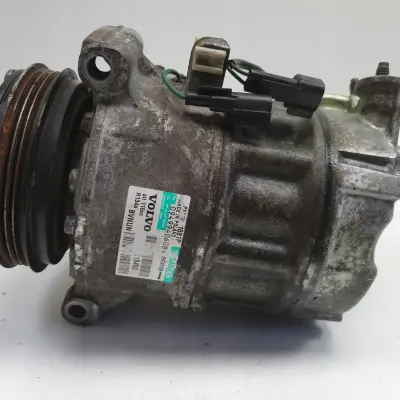 Volvo XC60 2.4 D5 SPRĘŻARKA KLIMATYZACJI pompa P31315453