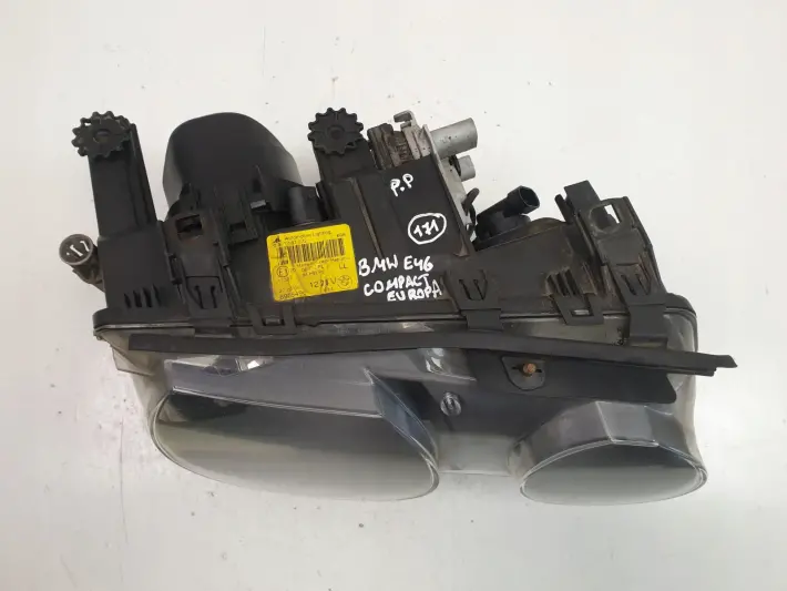 BMW E46 Compact XENON PRZEDNIA LAMPA PRAWA przód