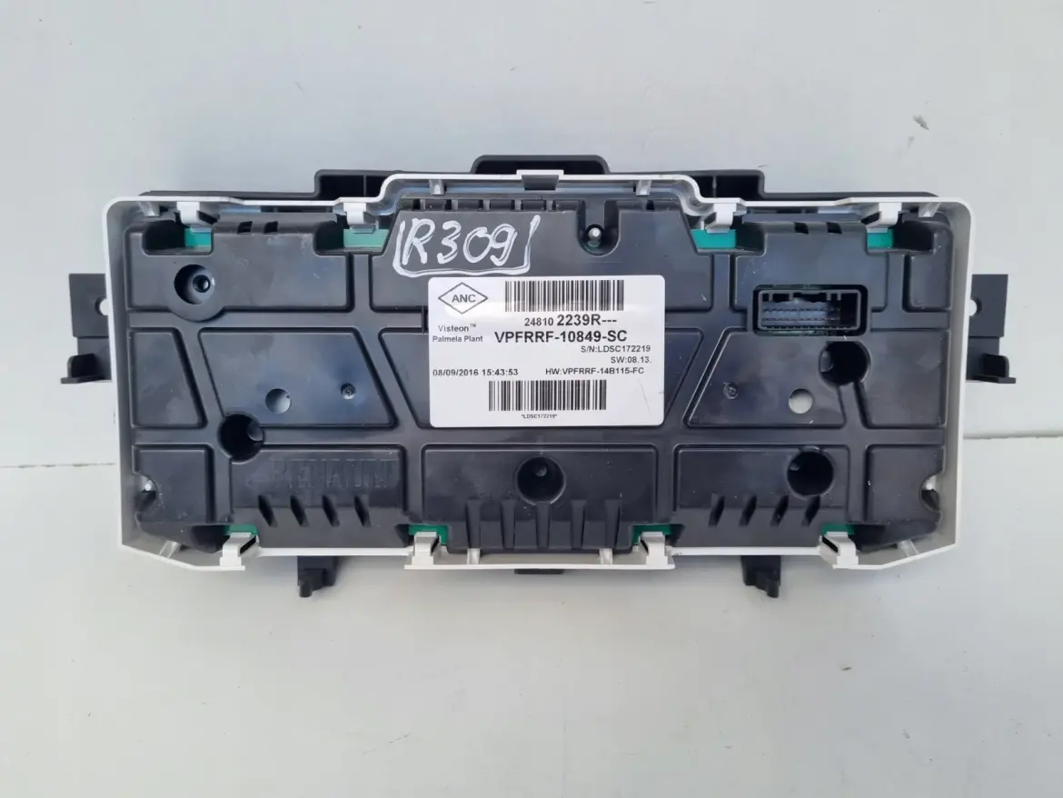 Renault Trafic III diesel LICZNIK ZEGARY Europa 248102239R VPFRRF-10849-SC