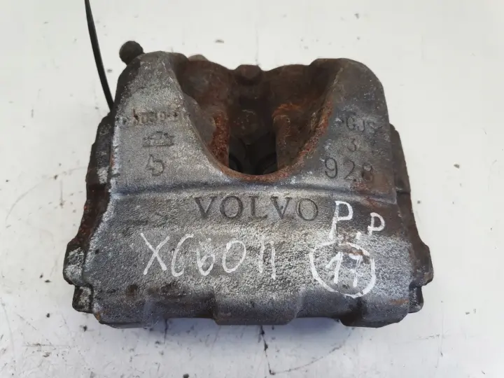 Volvo S60 II XC60 I PRZEDNI ZACISK HAMULCOWY Prawy przód PASAŻERA 928