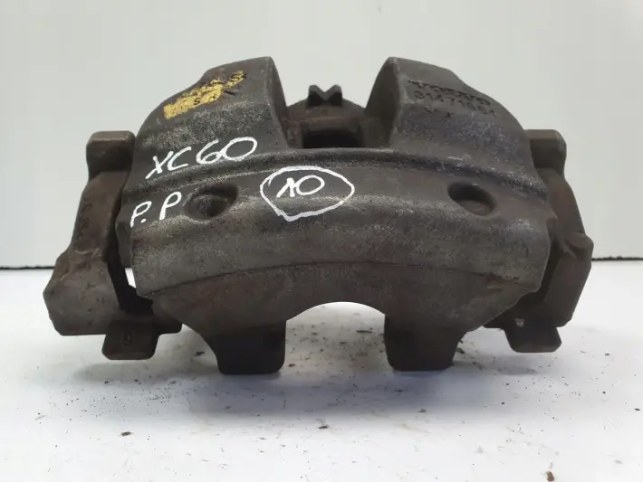 Volvo S60 III V60 XC60 II PRZEDNI ZACISK HAMULCOWY prawy przód PASAŻERA