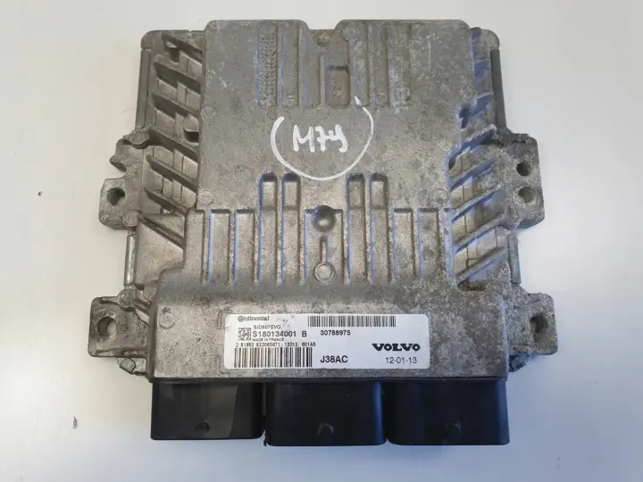 Volvo V50 1.6 D KOMPUTER SILNIKA sterownik 30788975 S180134001B